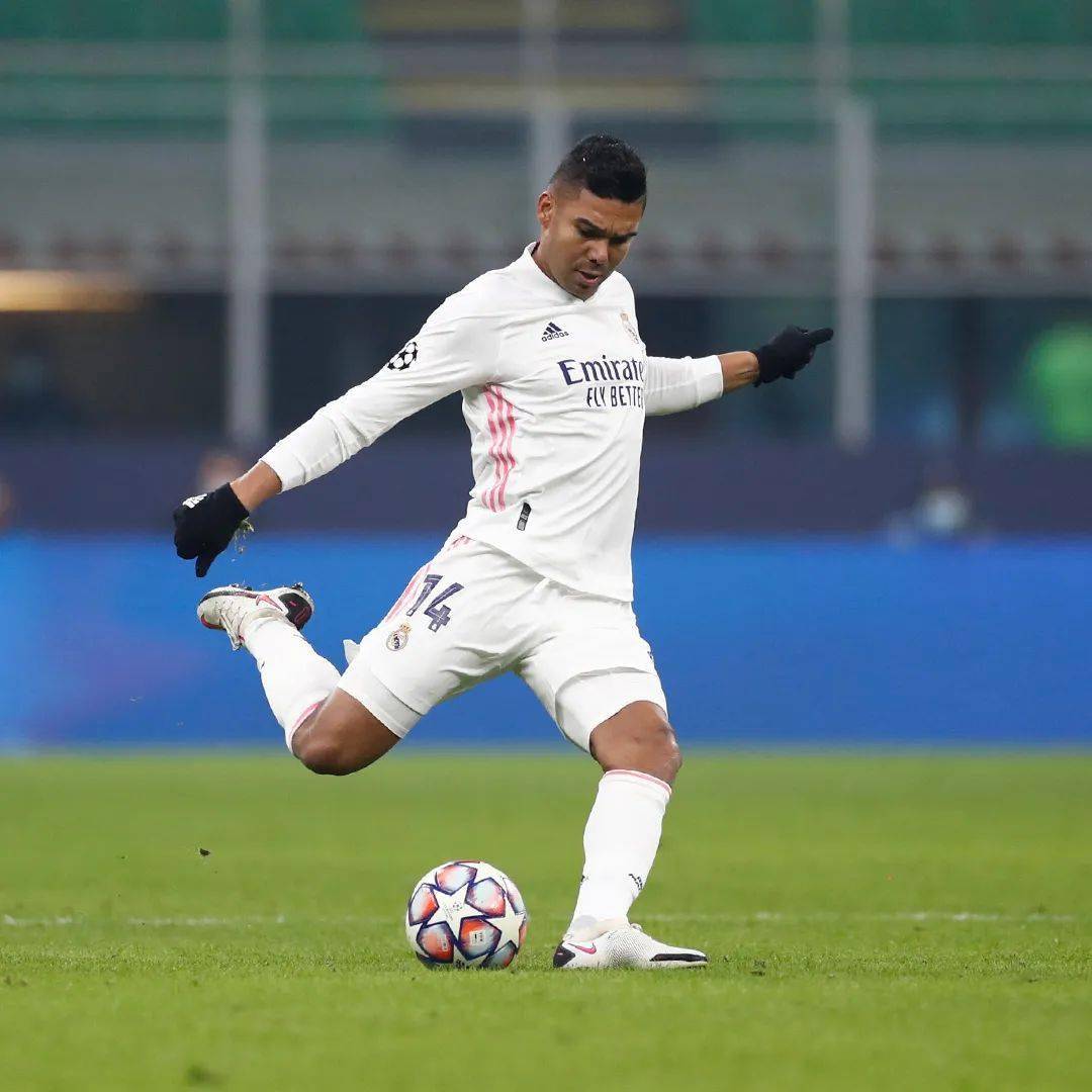 多特蒙德绝杀国米,阿扎尔梅开二度英超 多特蒙德绝杀国米,阿扎尔梅开二度英超