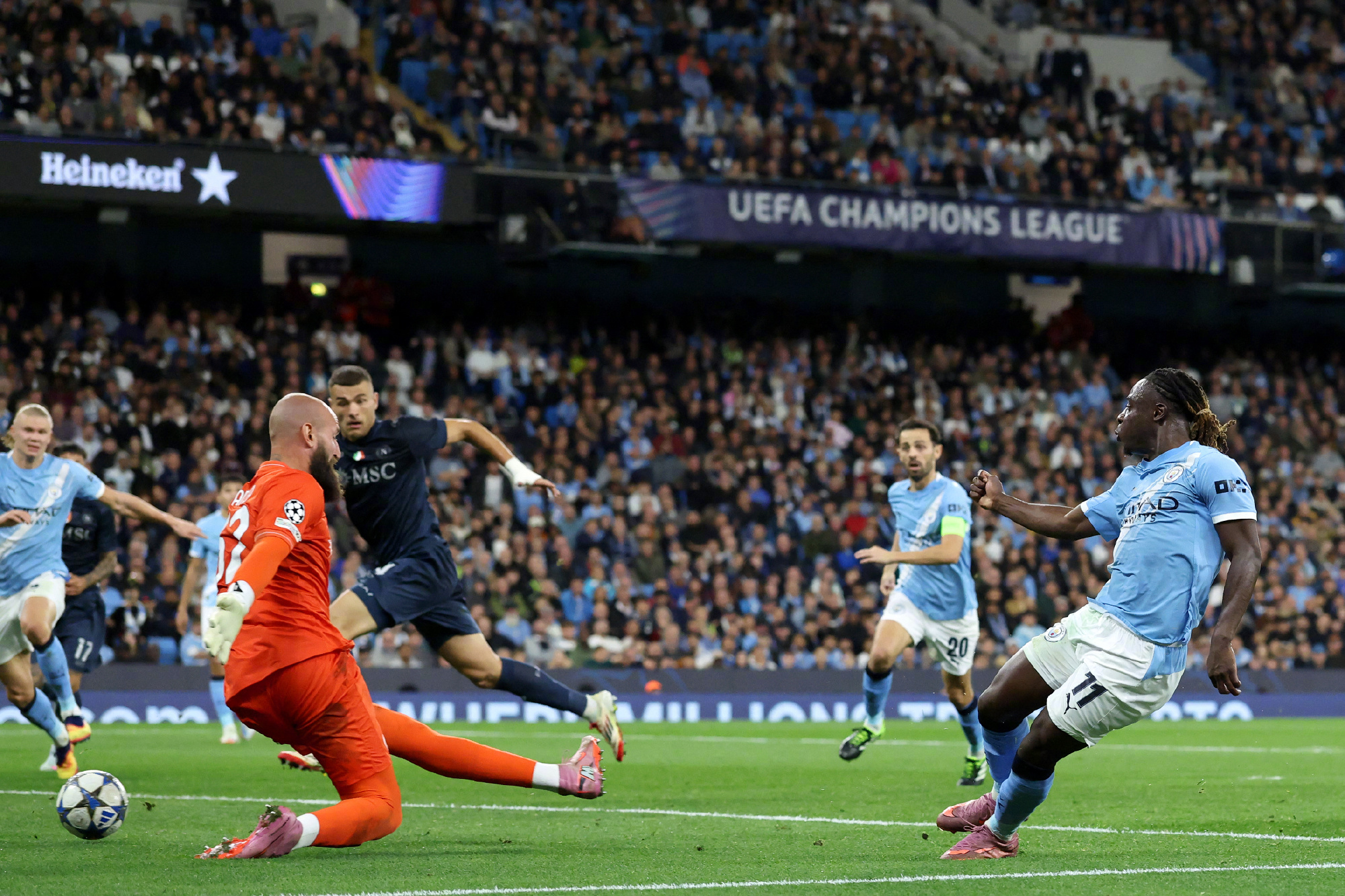 佛罗伦萨逆转那不勒斯，送对手两连败的简单介绍