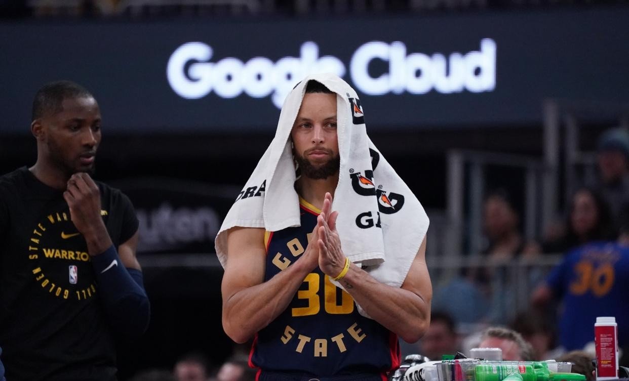 快船血洗南韩男篮,库里爆发神勇的简单介绍 快船血洗南韩男篮,库里爆发神勇的简单介绍