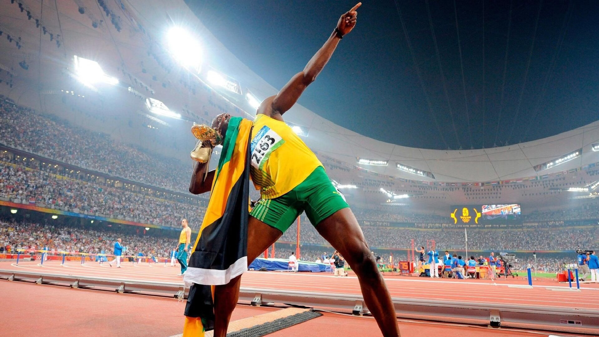 终场绝杀,红色巨人强行终结哥斯达黎加,布雷默头槌点燃不眠之夜