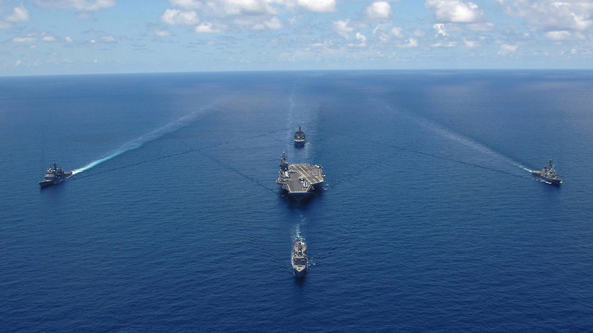 开云体育app-时空裂缝中的镜像胜利，当伯纳乌的雨夜映照季后赛的孤星